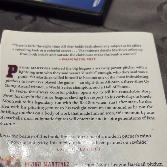 Pedro Martinez Book, baseball pitcher- preloved- good condition - Picture 3 of 8